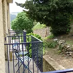 Ambeille Hotel 2*